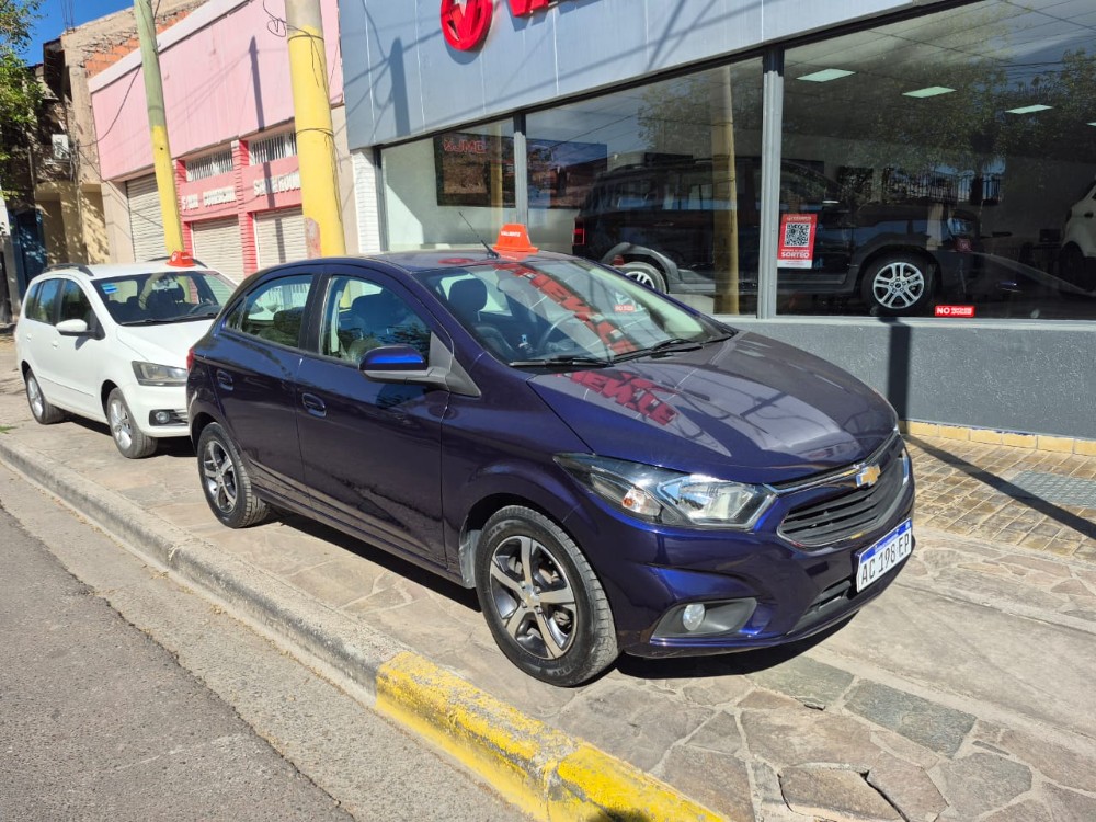 Chevrolet Onix LTZ — foto 4